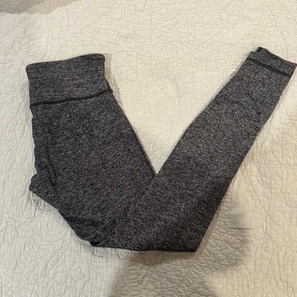 Lululemon • Wunder Under Low-Rise Tight 28” - Picture 4 of 5